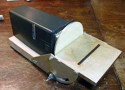 Внешний вид шлифовалки Внешний вид шлифовалки