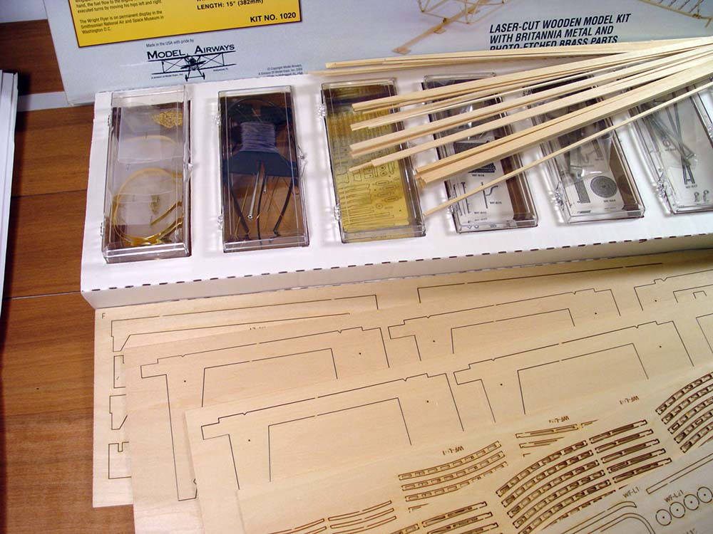 Деревянная модель самолета Биплан Wright Flyer Деревянная модель самолета Биплан Wright Flyer