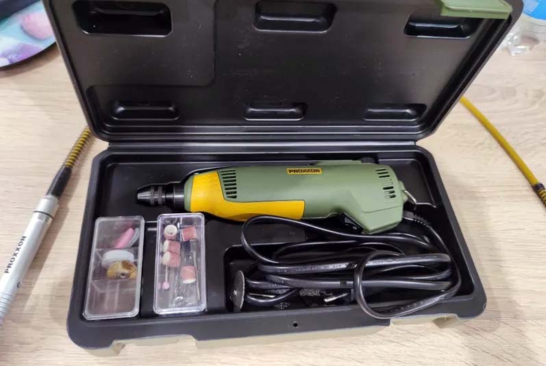 Высокоточная бормашина Proxxon FBS 240/E 28472 Proxxon (Германия) - "Верфь на столе" Высокоточная бормашина Proxxon FBS 240/E 28472 Proxxon (Германия) - "Верфь на столе"