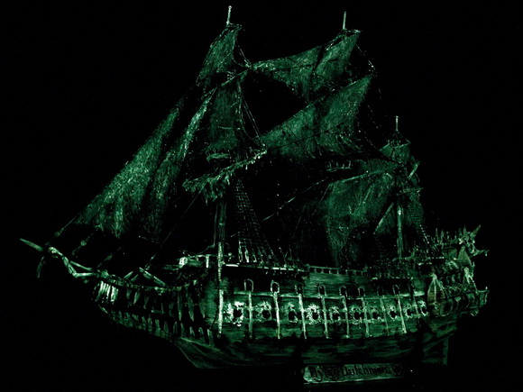 Летучий голландец википедия. Корабль "летучий голландец". Корабль "летучий голландец". Ван дер декен летучий голландец. Летучий голландец корабль пираты карибского моря.