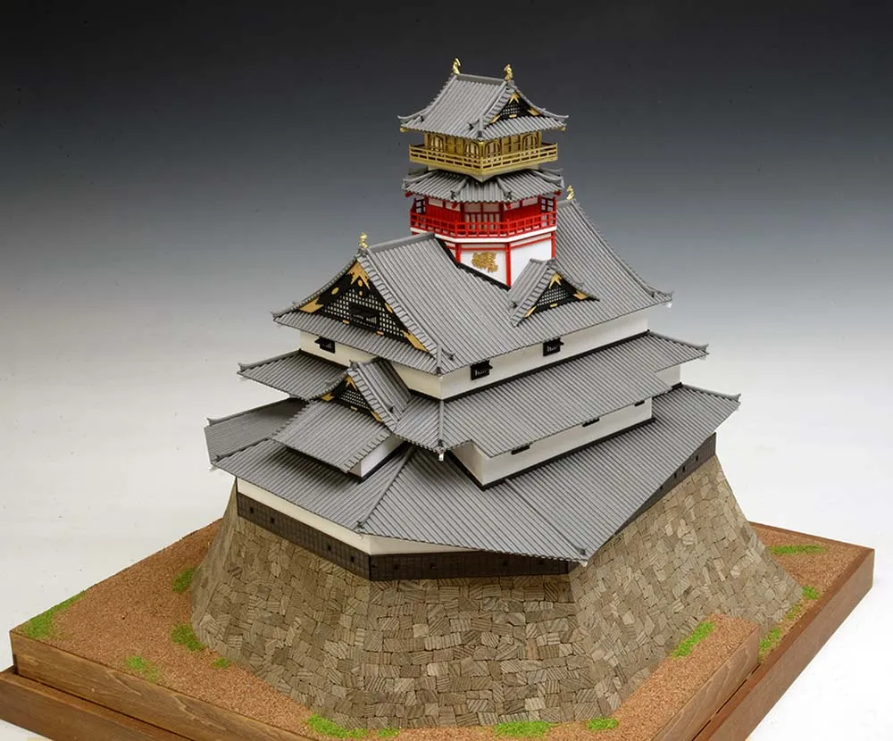 Замок Azuchi (улучшенная версия) Замок Azuchi (улучшенная версия)