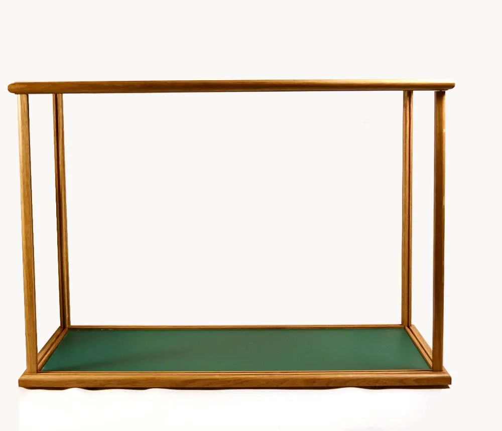 Витрина для модели, дуб, размеры 700 х 280 х 500 мм