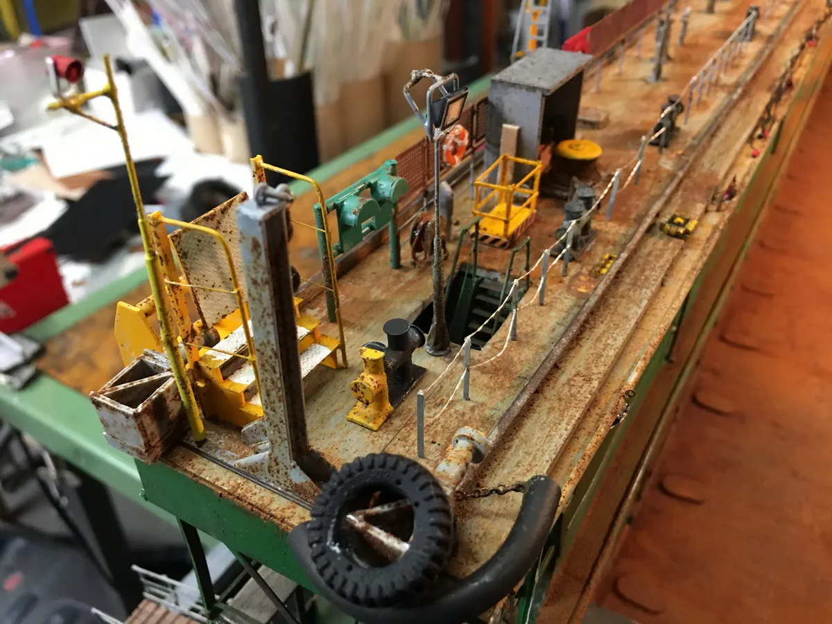 Модель корабля Drydock Lloyd ship yard - Верфь на Столе