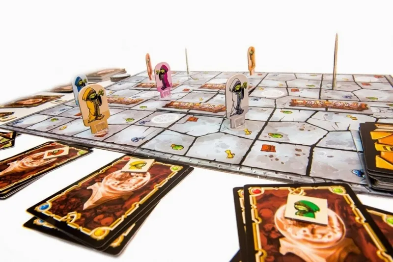 Настольная игра: Крагморта (3-е рус. изд.) Настольная игра: Крагморта (3-е рус. изд.)