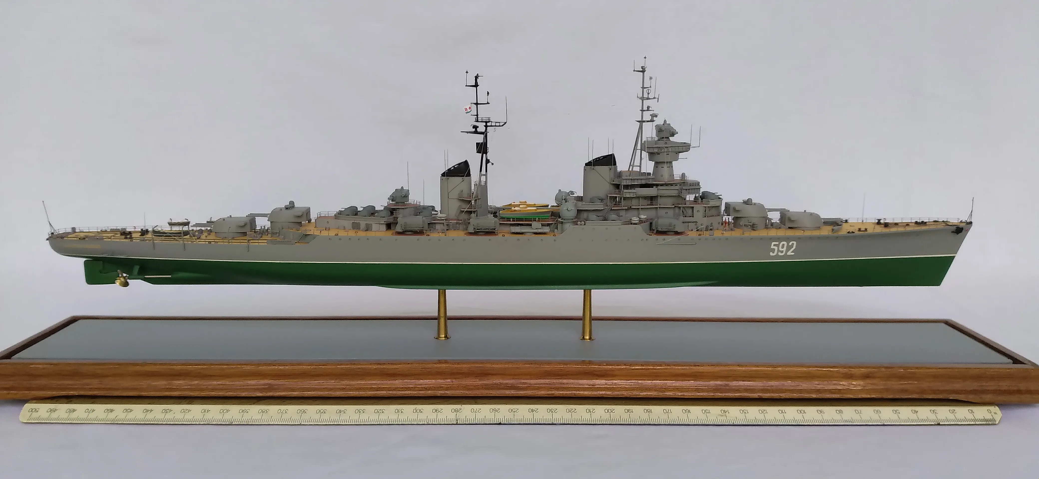 Модель корабля Артиллерийский крейсер "Адмирал Нахимов" - Верфь на Столе