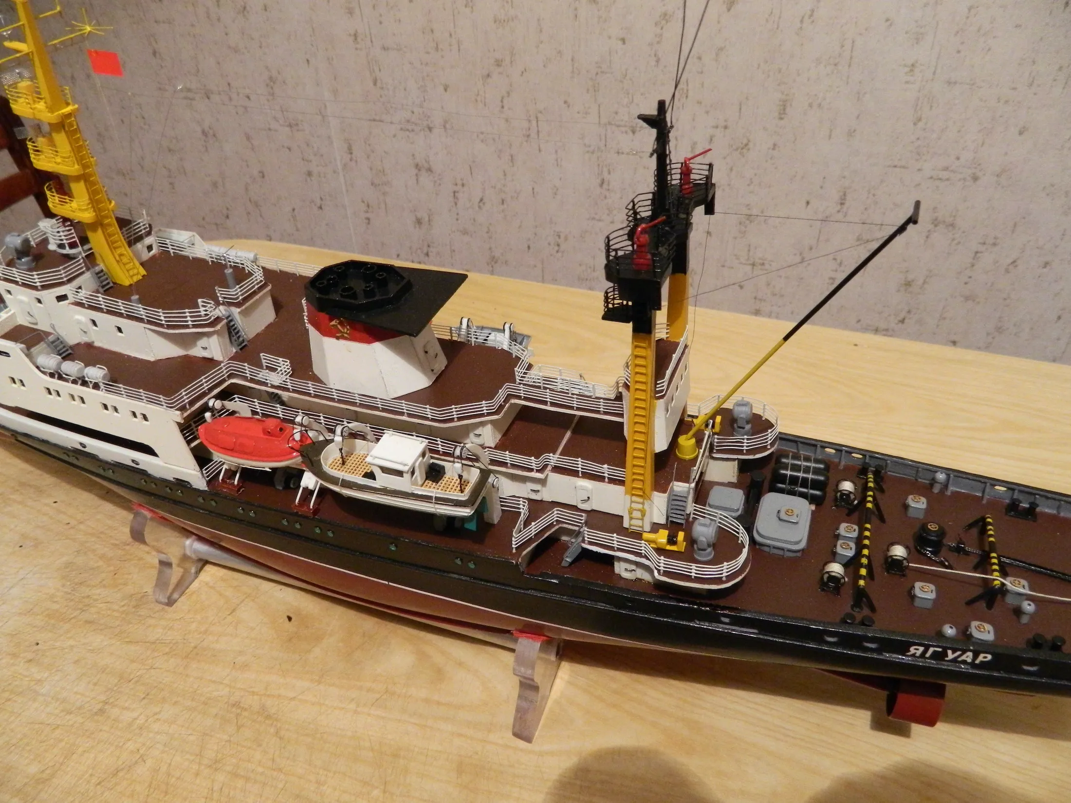 Модель корабля Буксир спасатель «Ягуар» - Верфь на Столе