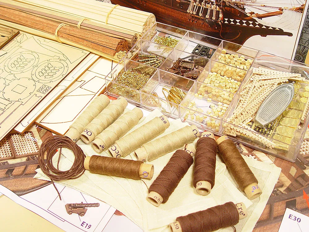 Галеон Buccaneer + (Полный набор инструментов, клея и краски) Галеон Buccaneer + (Полный набор инструментов, клея и краски)