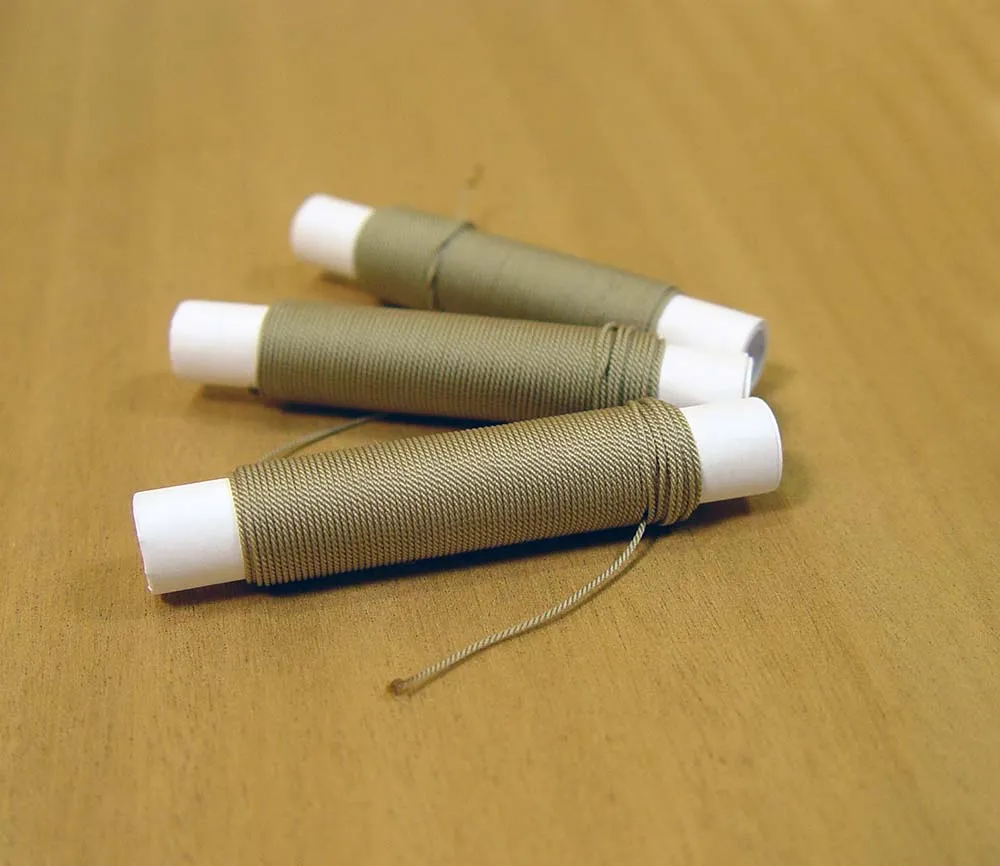 Нить плотной скрутки серая, 1 мм, длина 5 м Нить плотной скрутки серая, 1 мм, длина 5 м