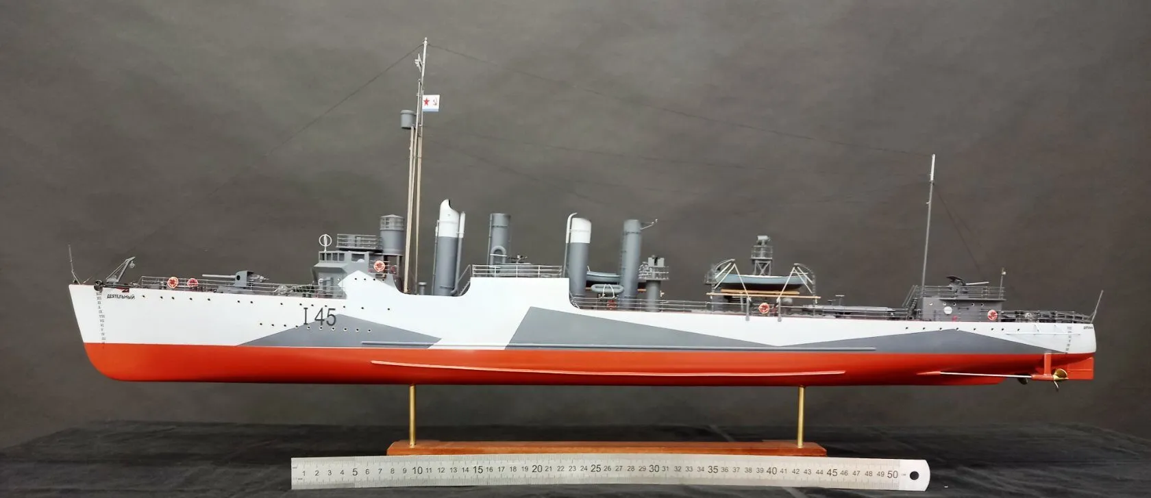 Модель корабля Деятельный - Верфь на Столе