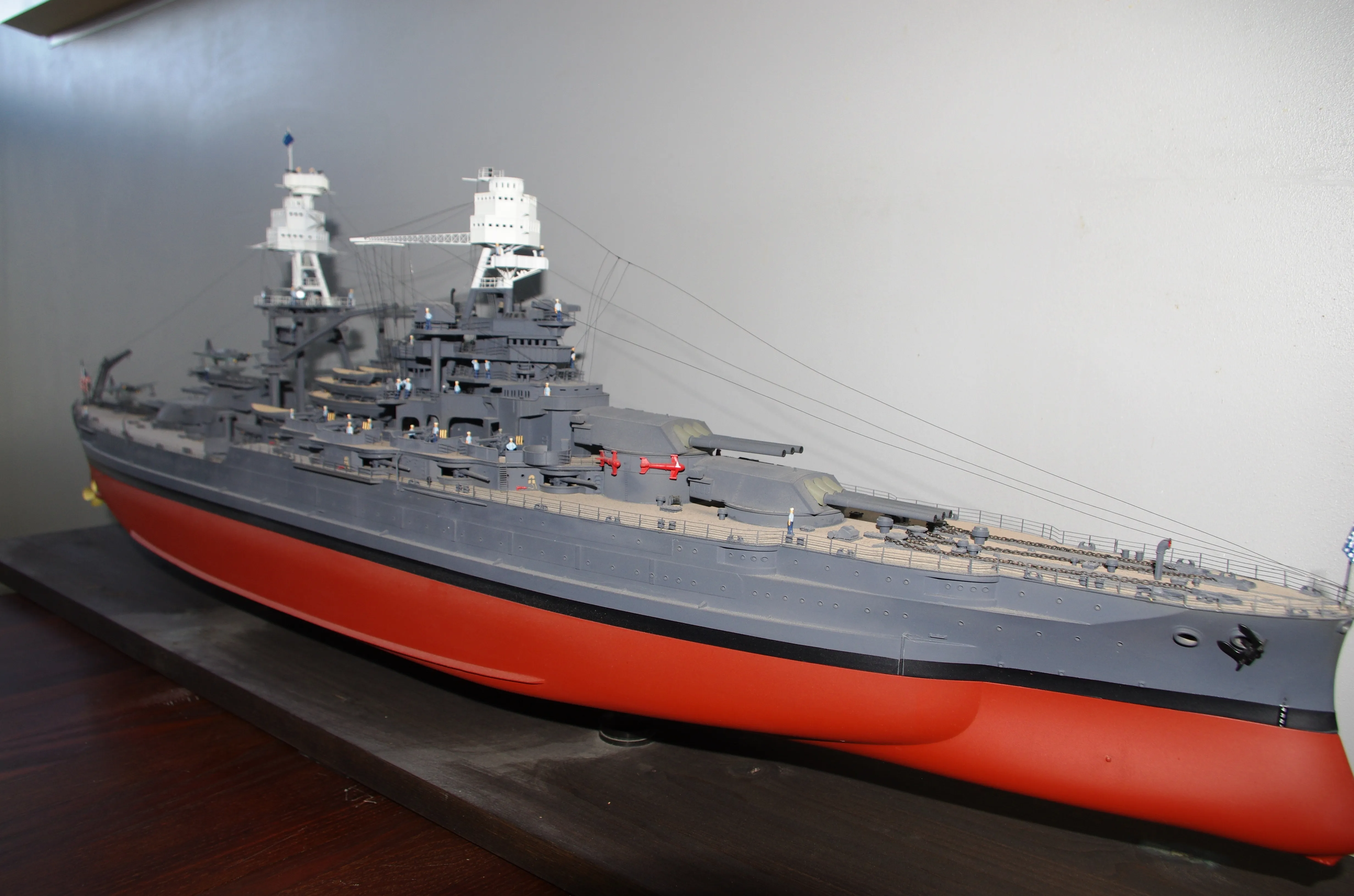 Модель корабля Линкор  ВВ-39  "АРИЗОНА"  декабрь 1941 г. - Верфь на Столе