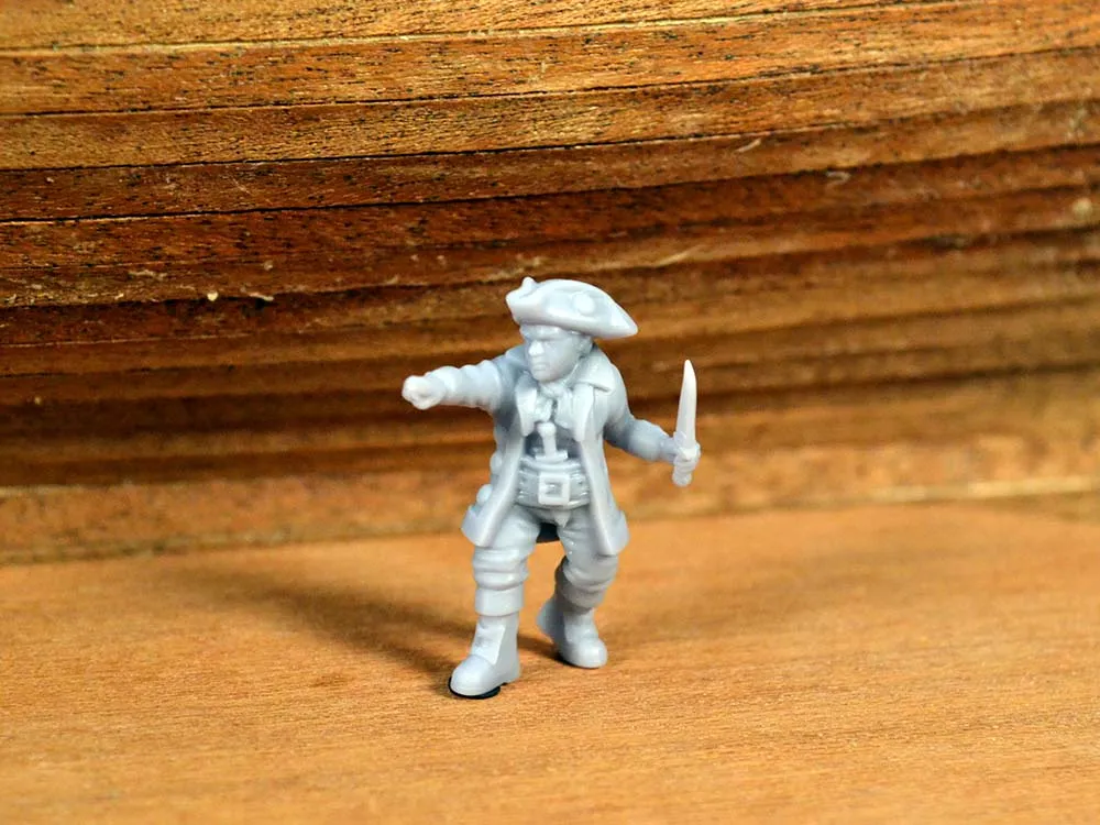 Фигурка юнги с ножом, 33 мм