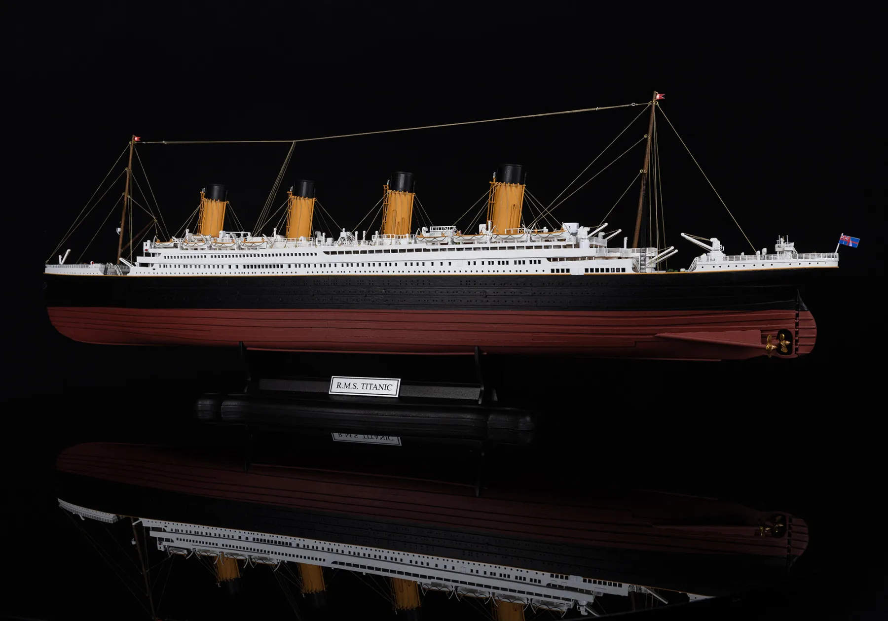RMS TITANIC (Титаник) + (Стартовый набор инструментов)