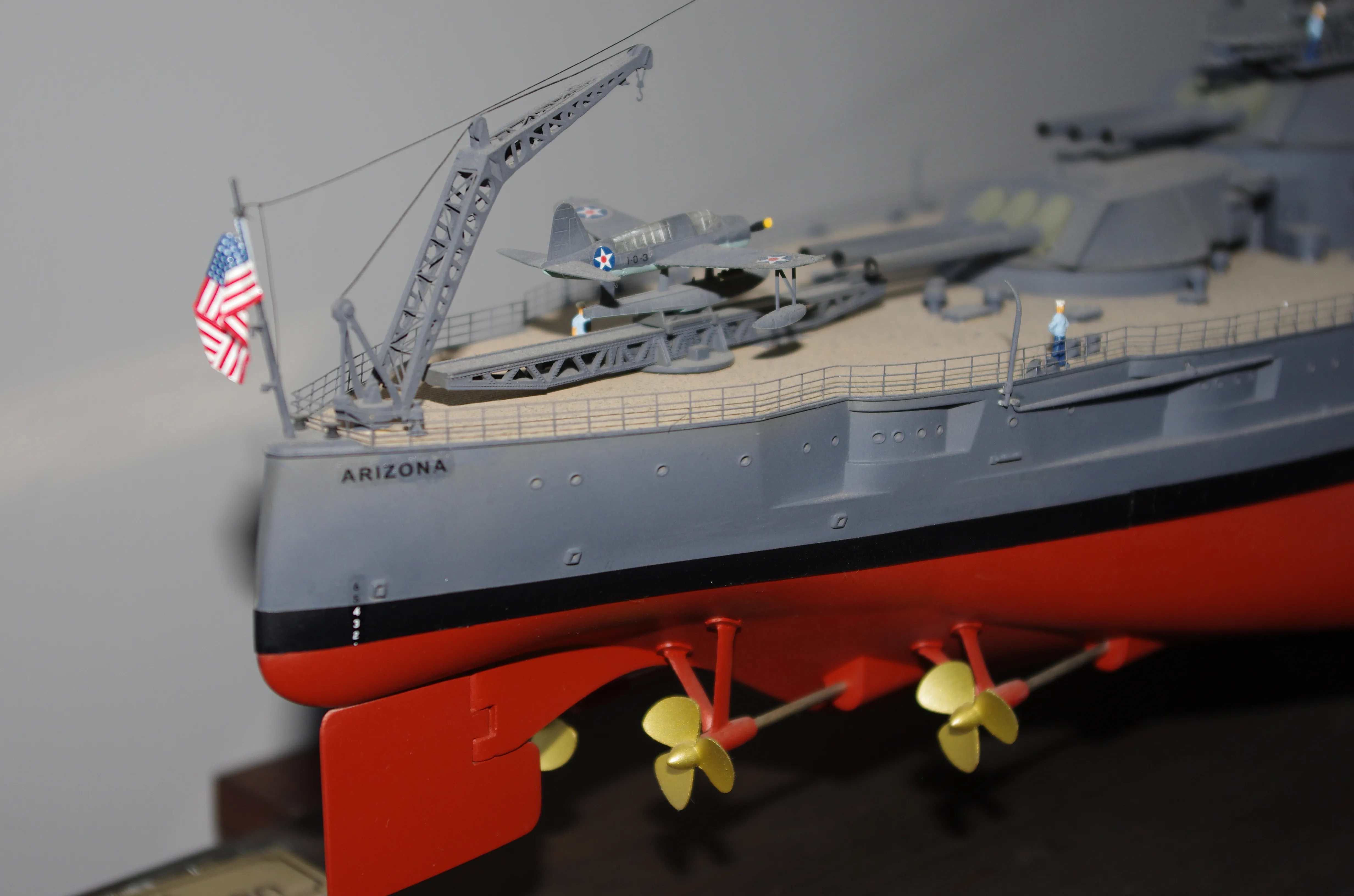 Модель корабля Линкор  ВВ-39  "АРИЗОНА"  декабрь 1941 г. - Верфь на Столе