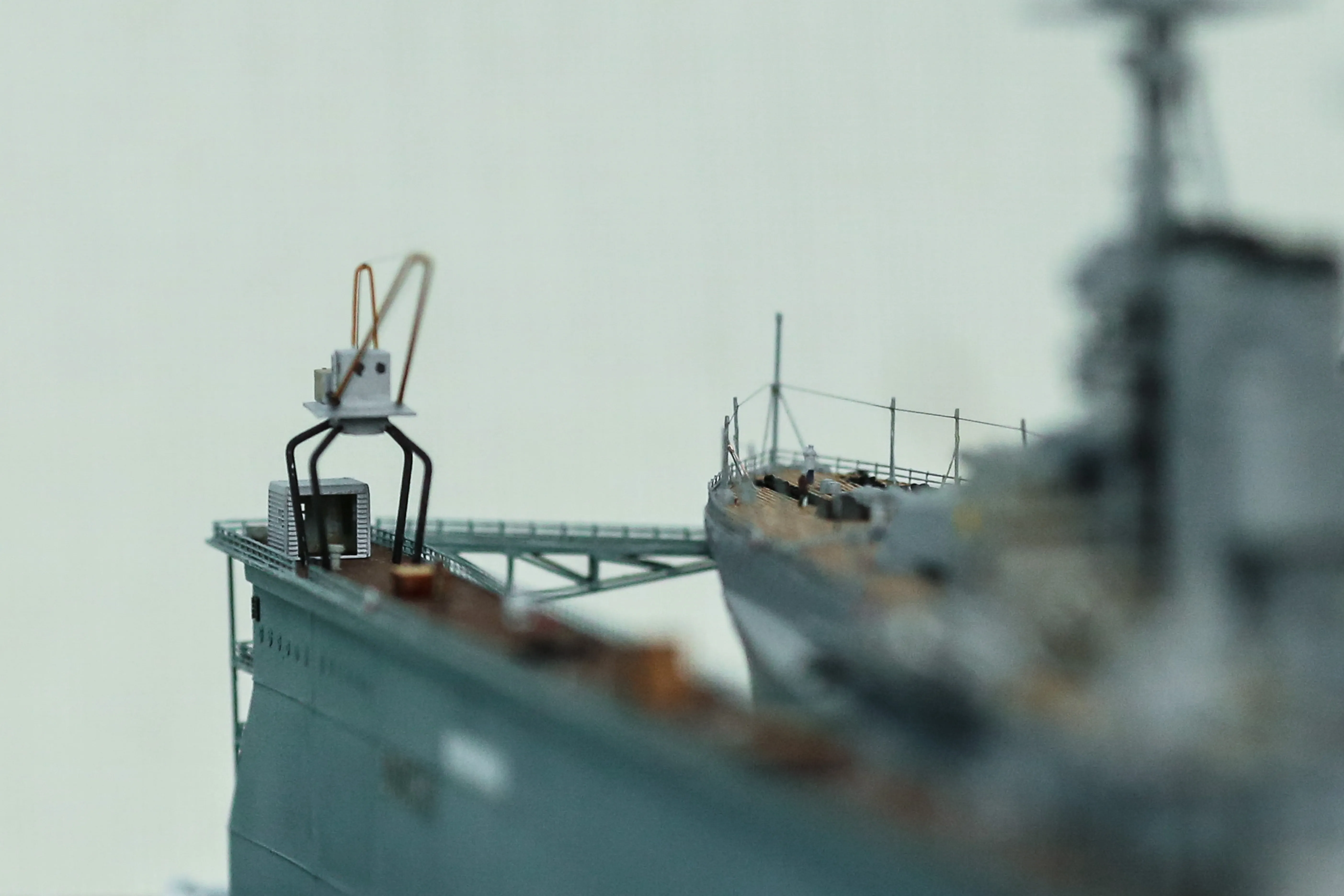 Модель корабля Линкор "Квин Элизабет" в доке - Верфь на Столе