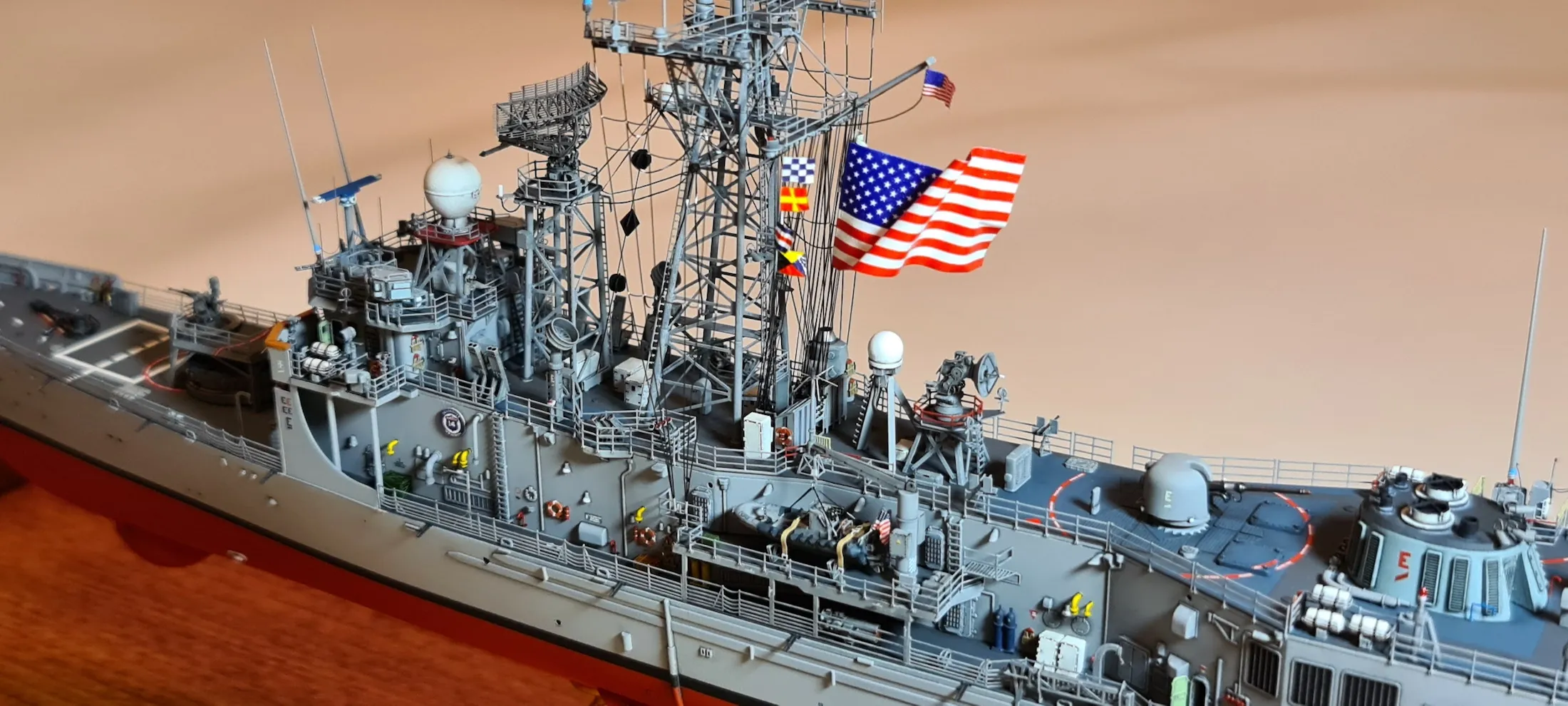 Модель корабля Фрегат Reuben James (FFG-57) - Верфь на Столе