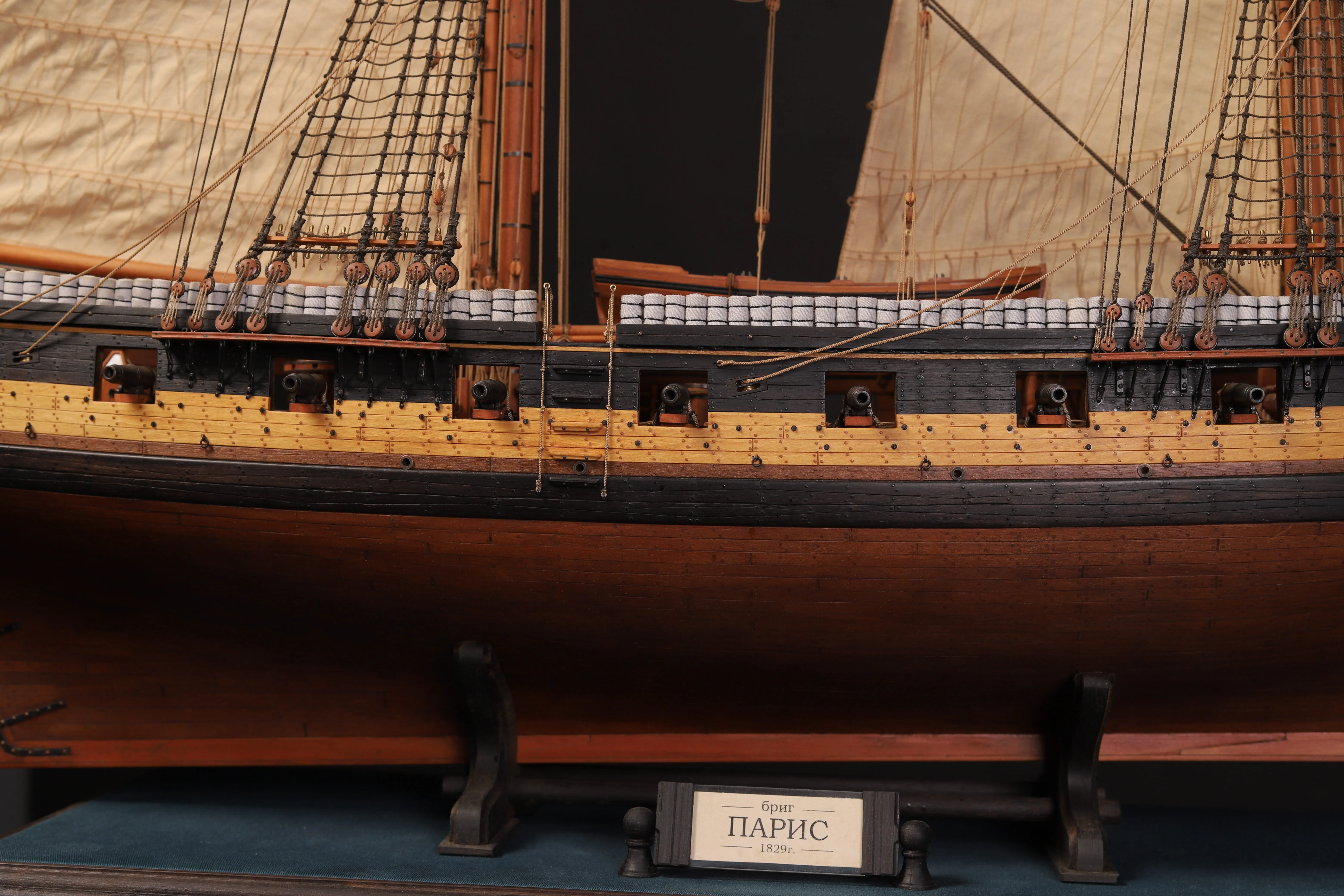 Модель корабля 20-ти пушечный бриг "Парис" - Верфь на Столе