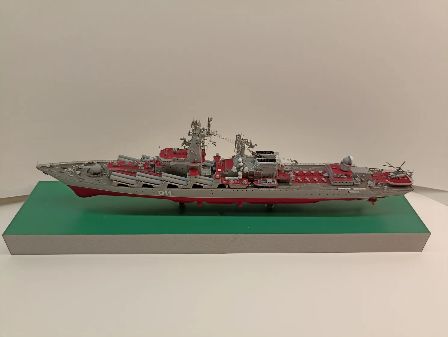Модель корабля  ГРКР  " Варяг" - Верфь на Столе