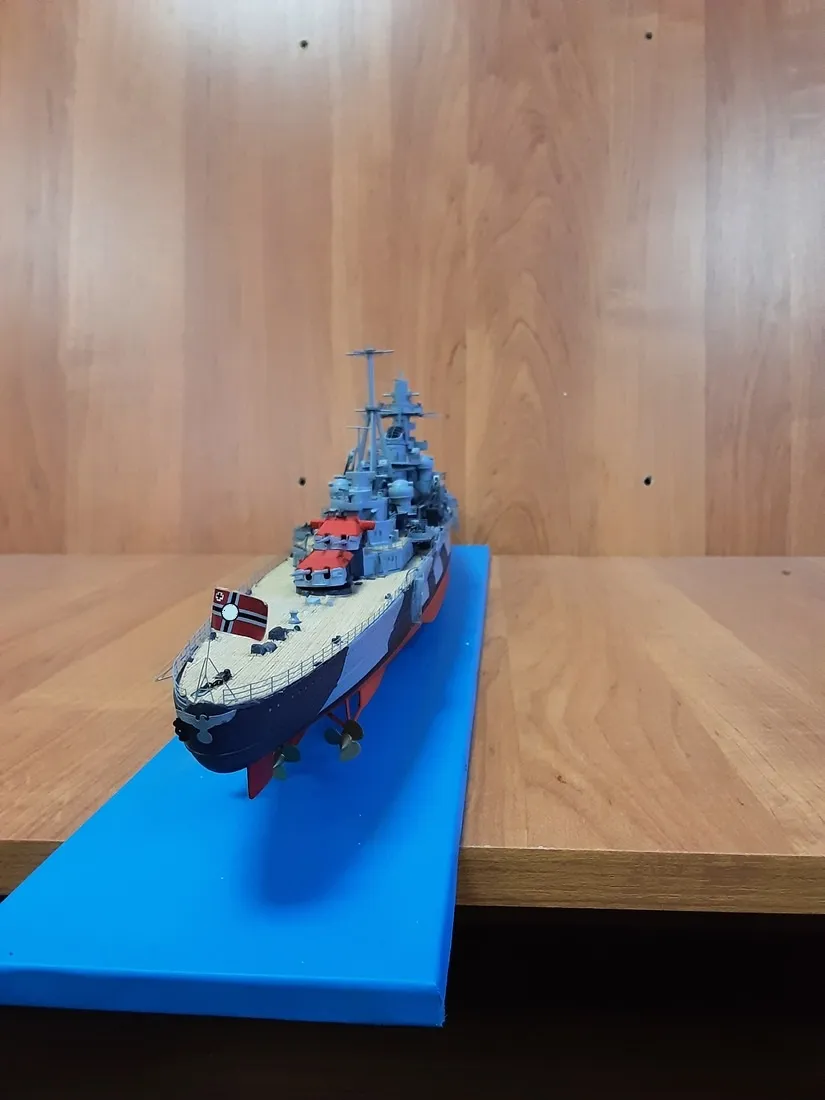 Модель корабля Admiral Hipper - Верфь на Столе