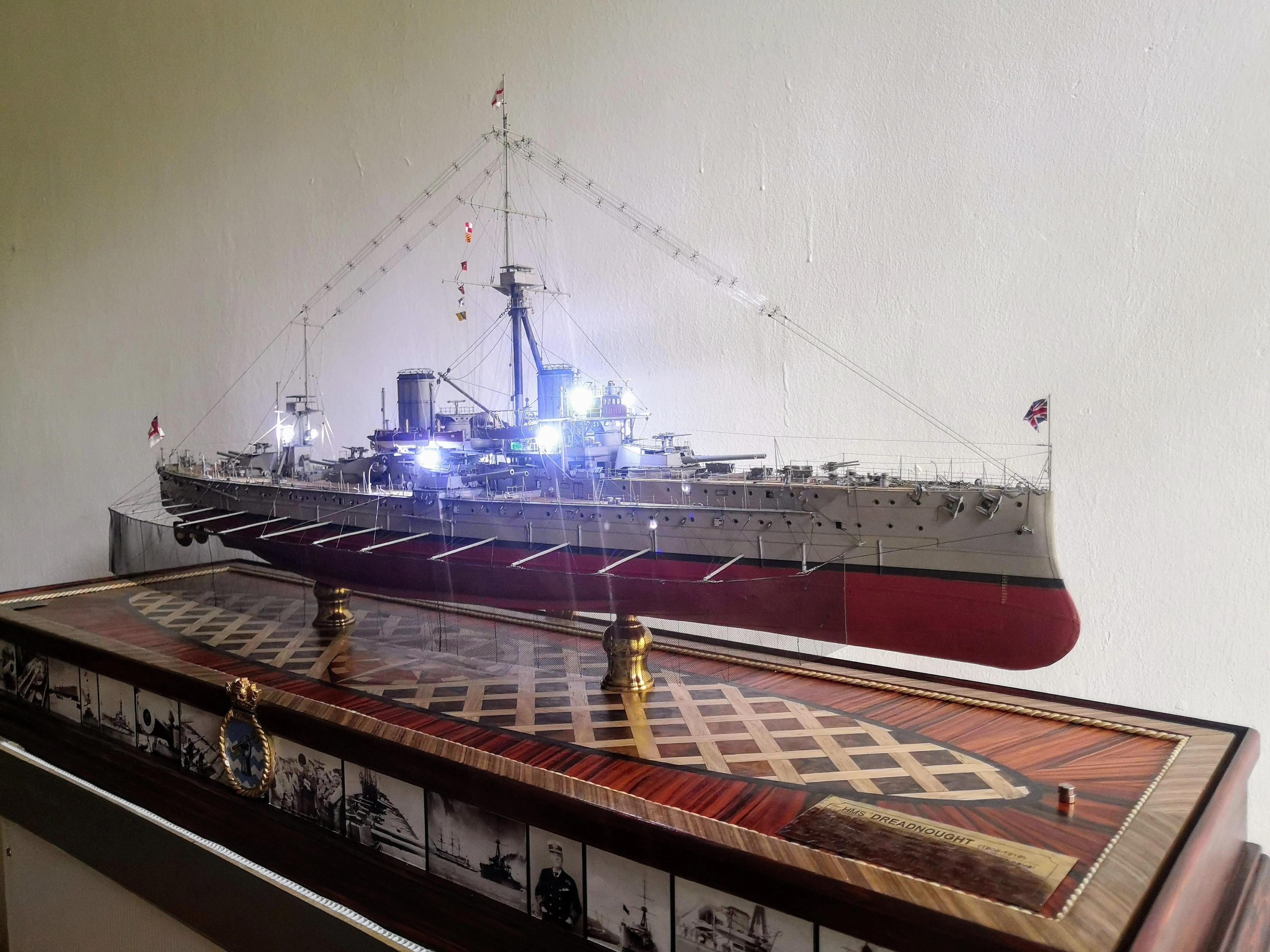 Модель корабля HMS Dreadnough - Верфь на Столе