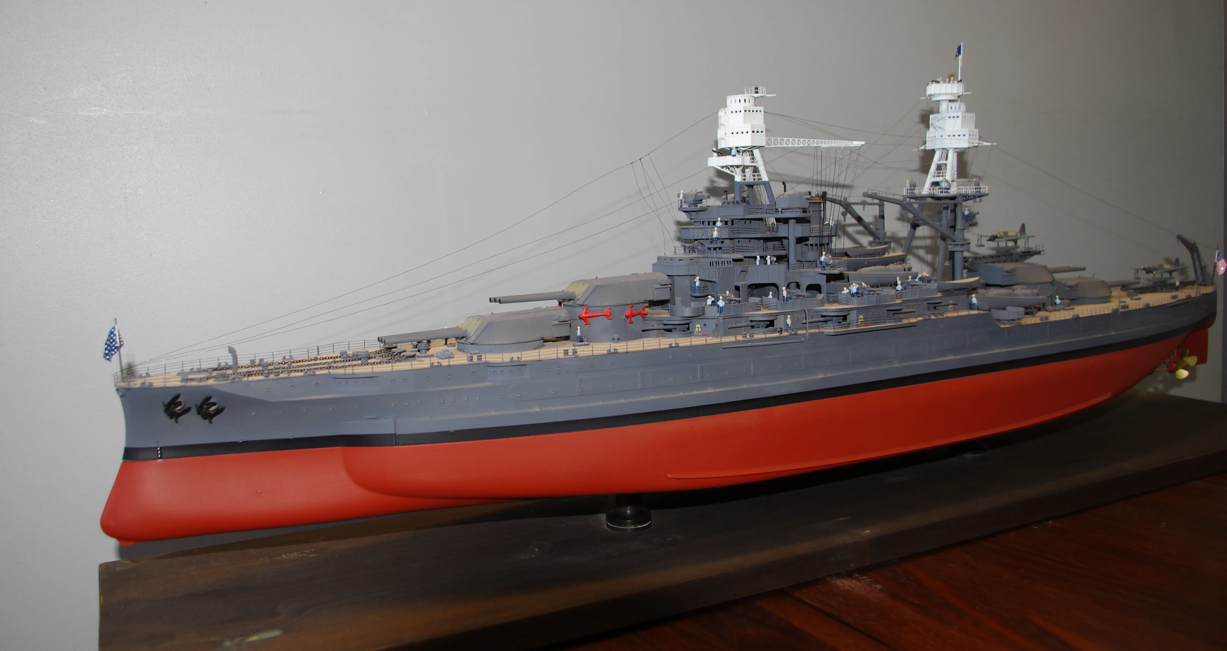 Модель корабля Линкор  ВВ-39  "АРИЗОНА"  декабрь 1941 г. - Верфь на Столе