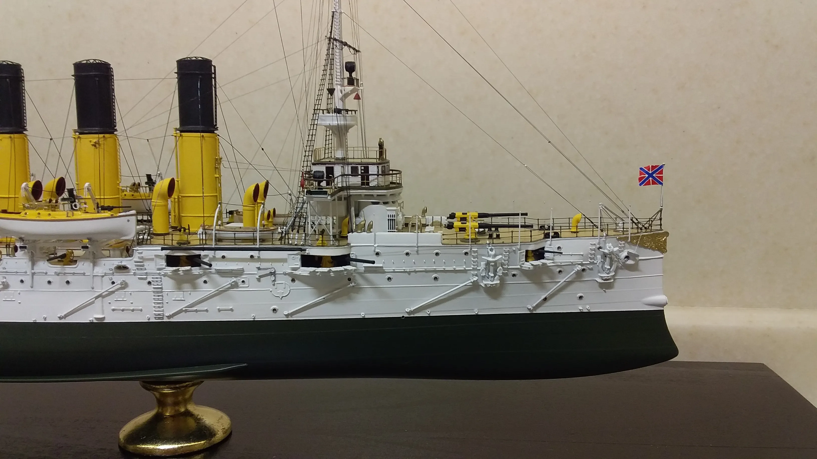 Модель корабля Бронепалубный крейсер 1 ранга «Варяг» - Верфь на Столе