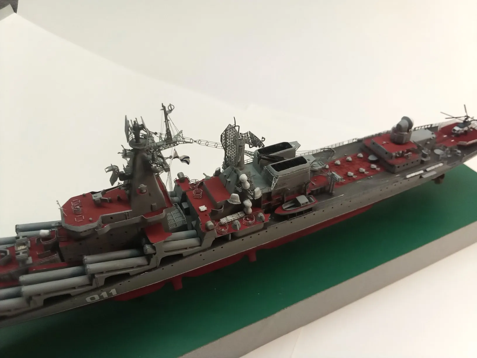 Модель корабля  ГРКР  " Варяг" - Верфь на Столе