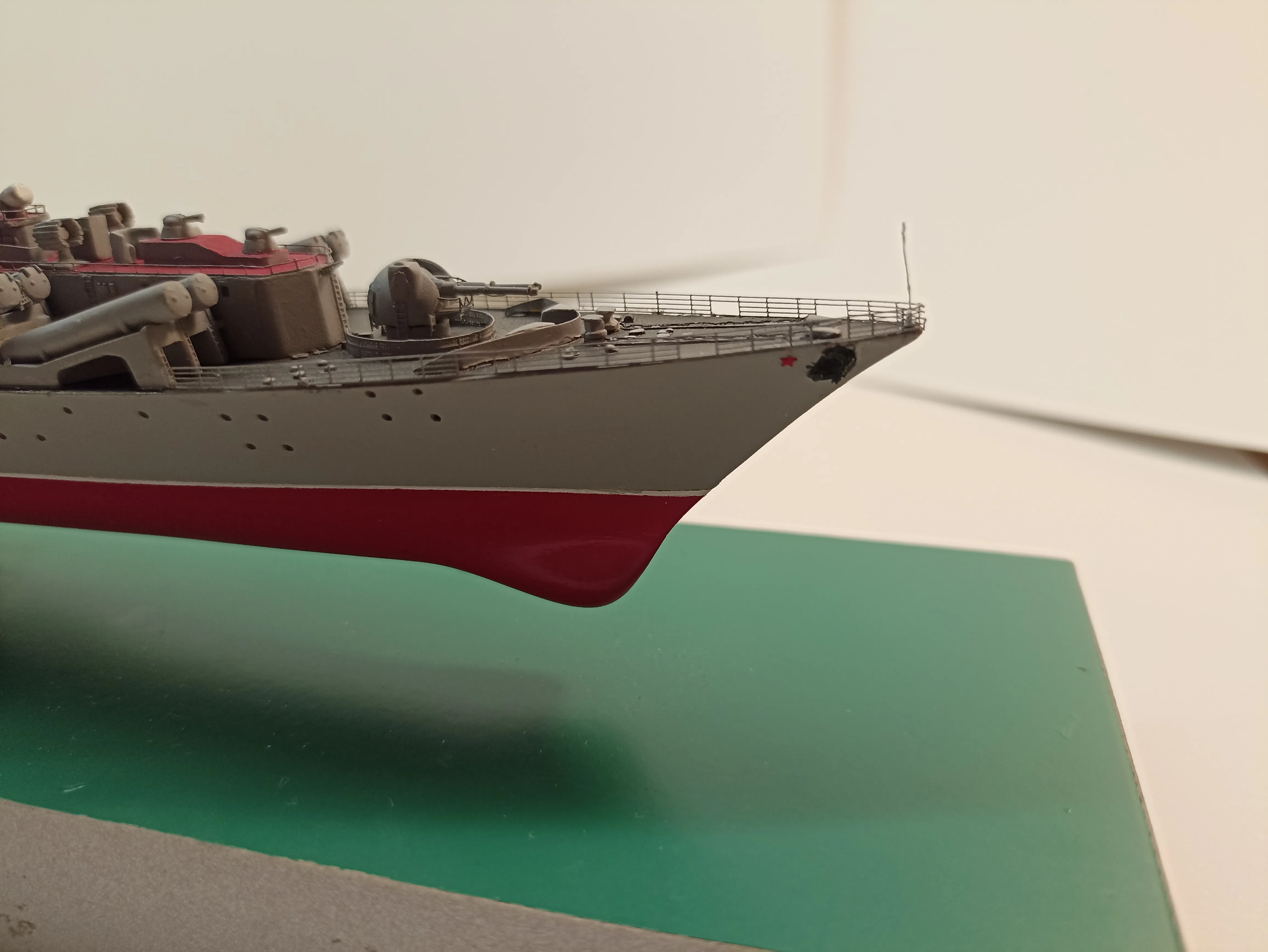 Модель корабля  ГРКР  " Варяг" - Верфь на Столе