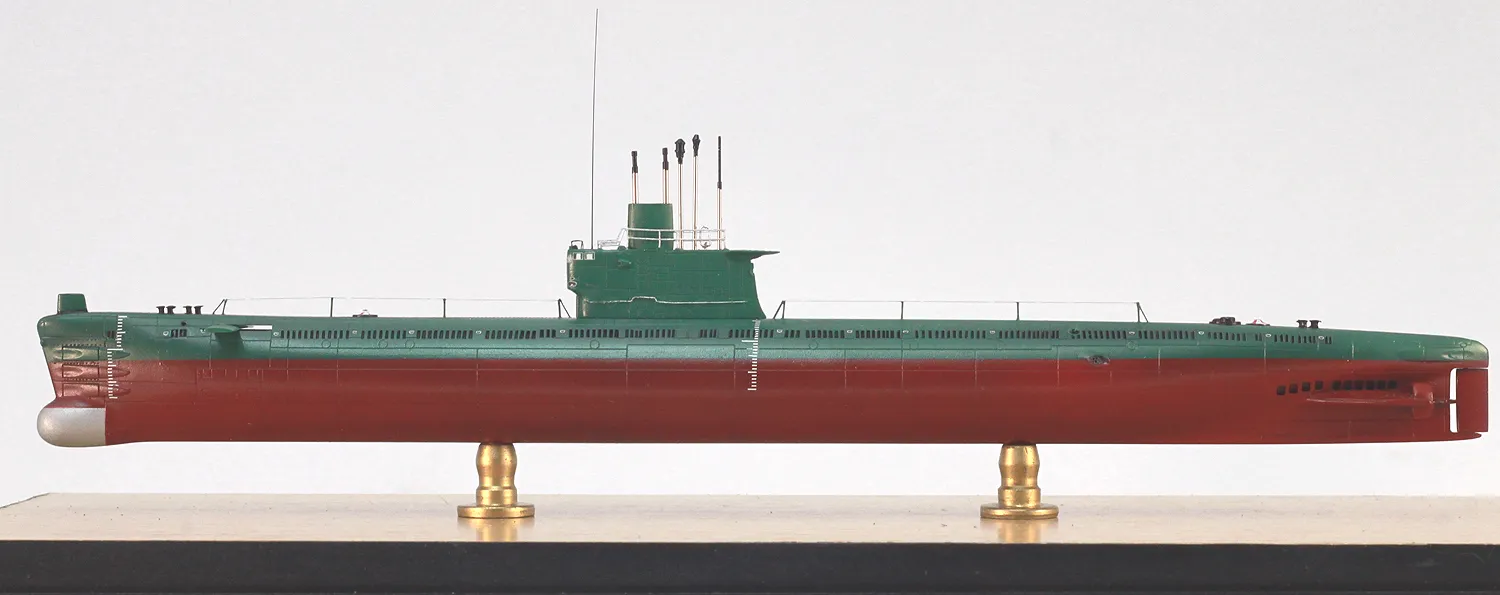 Модель корабля Подволная лодка тип 033 ВМС КНДР - Верфь на Столе