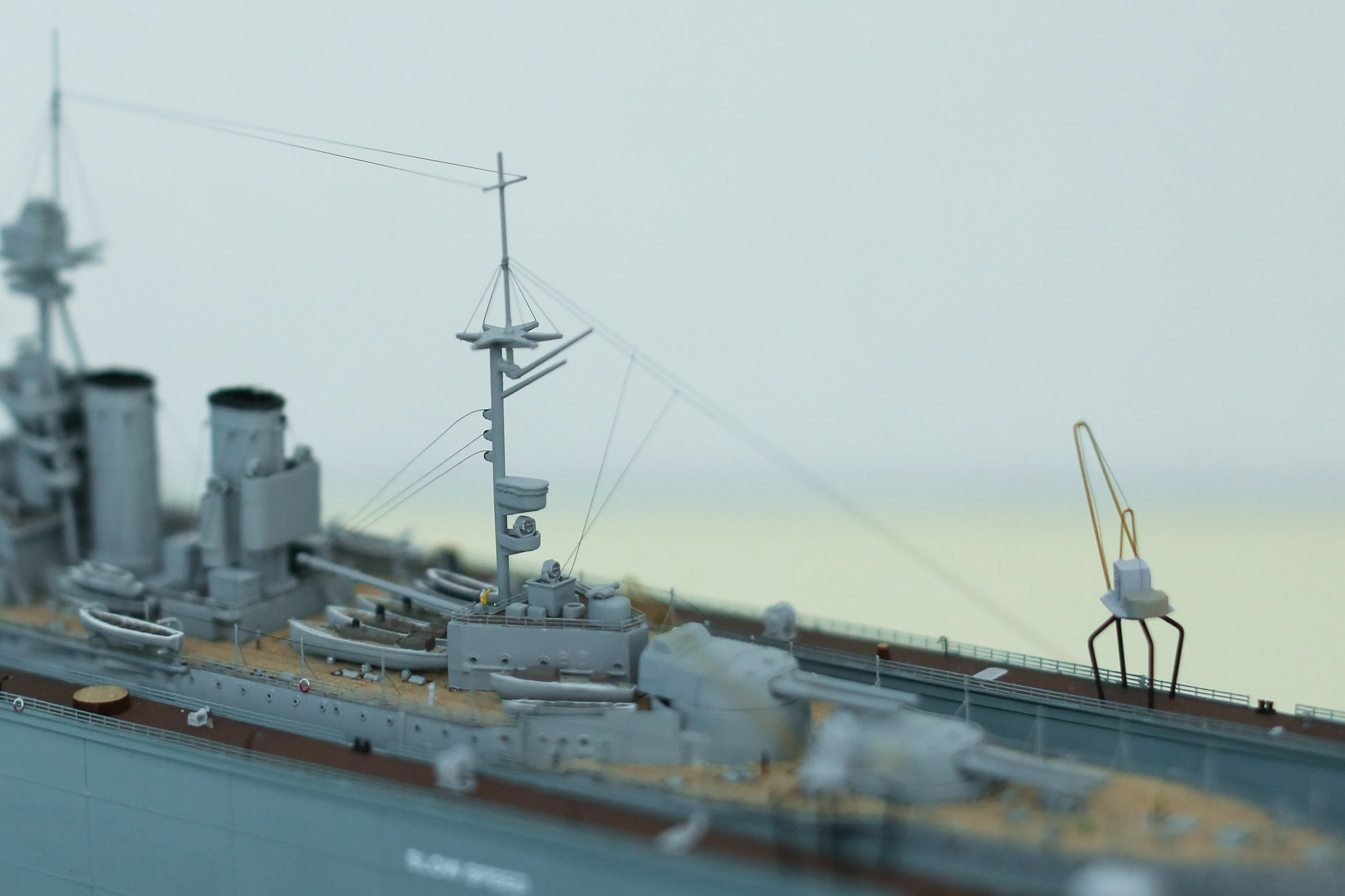 Модель корабля Линкор "Квин Элизабет" в доке - Верфь на Столе