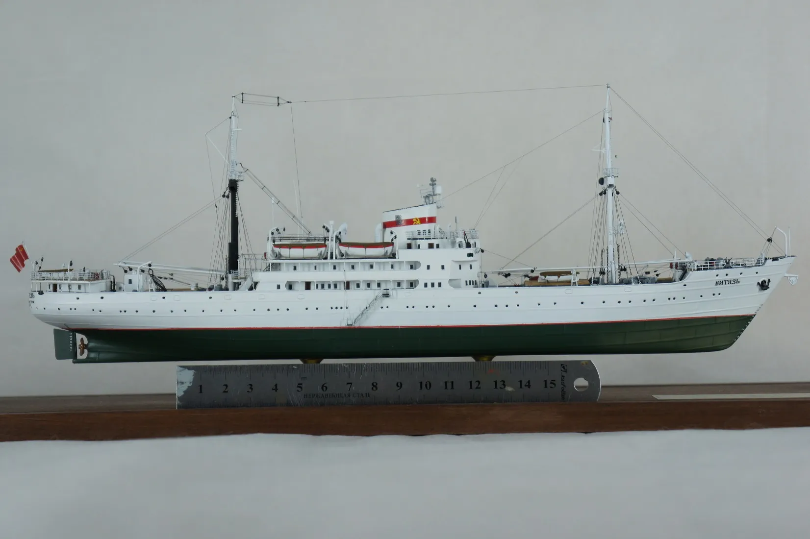 Модель корабля НАУЧНО ИССЛЕДОВАТЕЛЬСКОЕ СУДНО «ВИТЯЗЬ» - Верфь на Столе