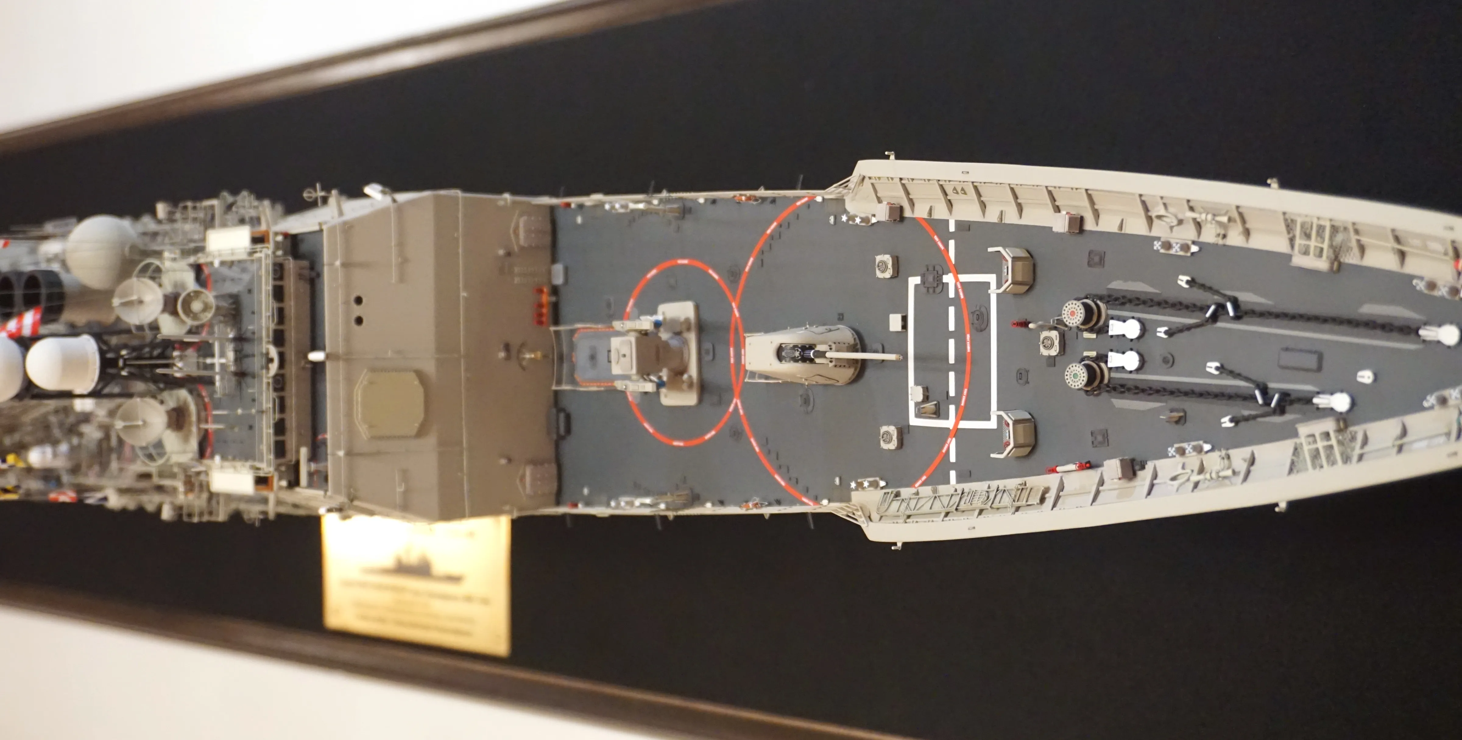 Модель корабля USS Vincennes (CG-49) - Верфь на Столе