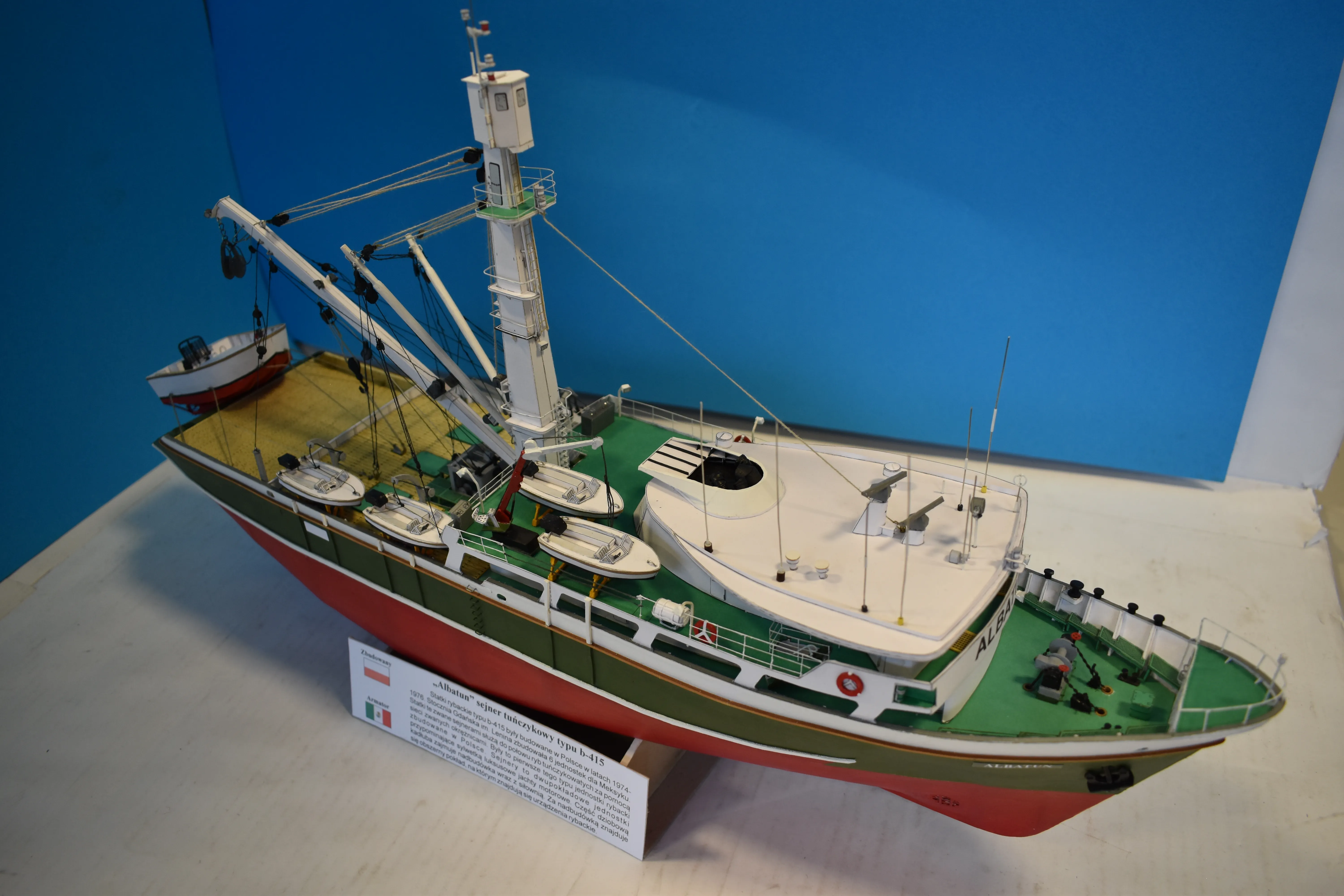 Модель корабля судно для ловли тунца "Albatun" - Верфь на Столе