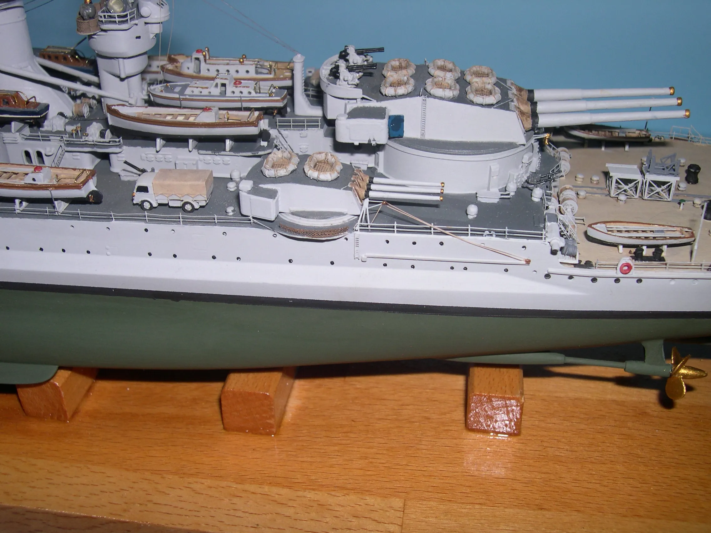Модель корабля линкор R.N. Roma - Верфь на Столе