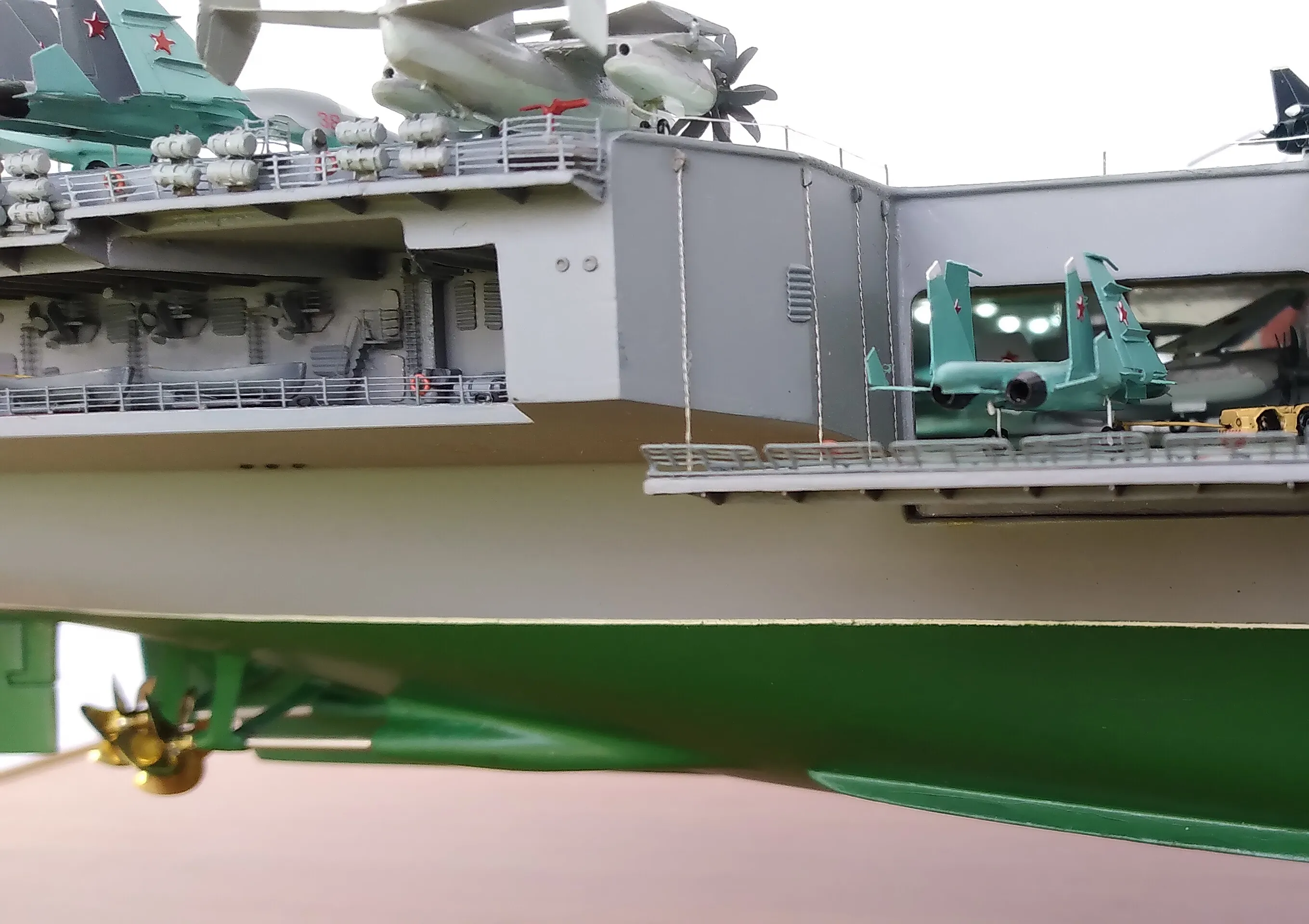 Модель корабля Авианесущий крейсер "Ульяновск" - Верфь на Столе