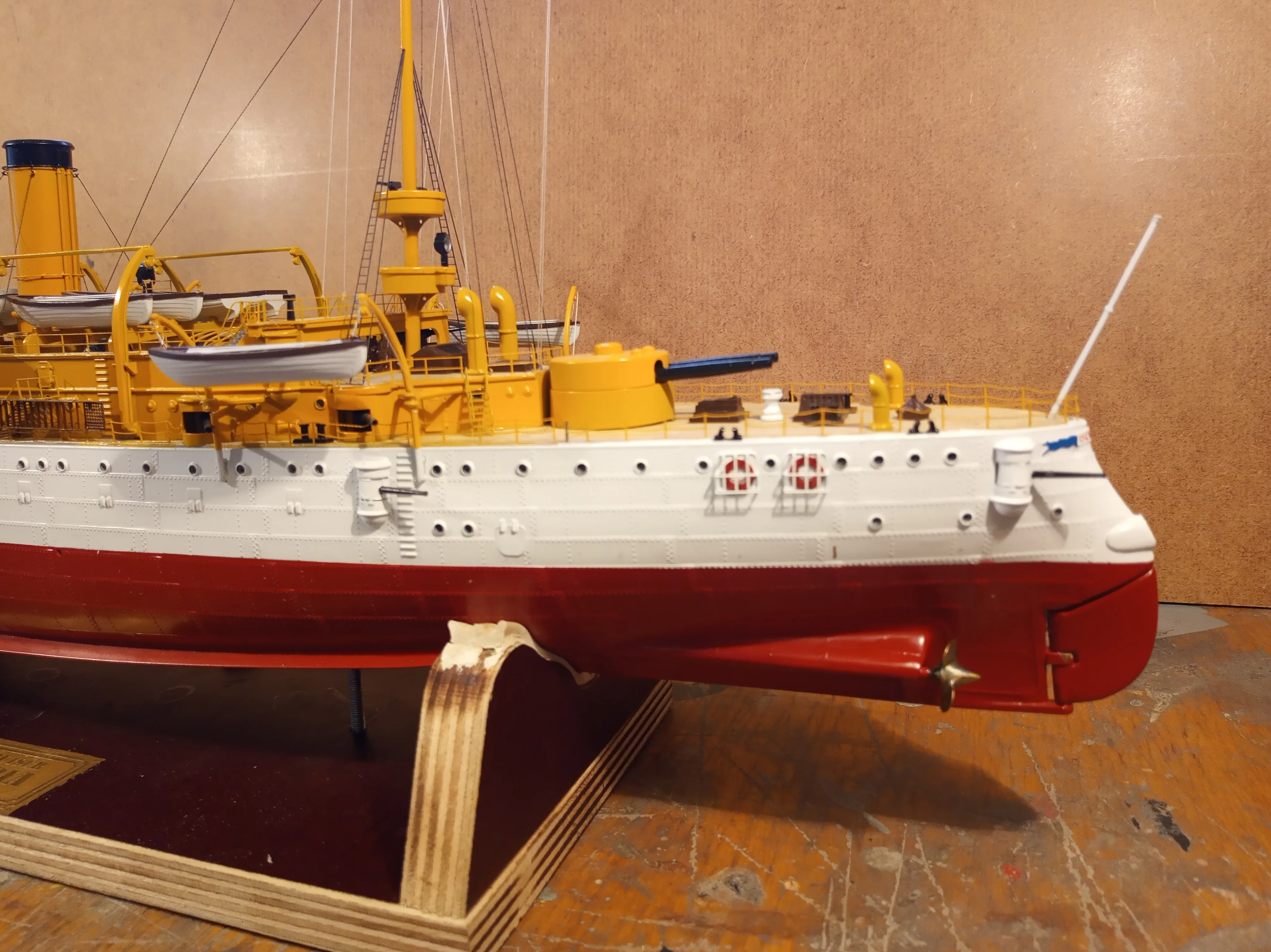 Модель корабля Protected Cruiser USS "OLIMPIA" - Верфь на Столе