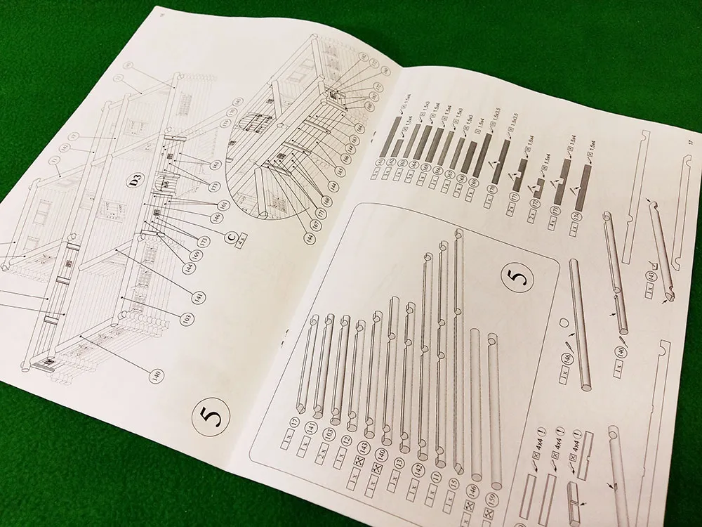 Домик Петра I из Архангельска XVIII век + (Стартовый набор инструментов) Домик Петра I из Архангельска XVIII век + (Стартовый набор инструментов)