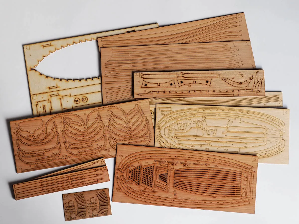 Сборная модель Ял-6 + (Стартовый набор инструментов)