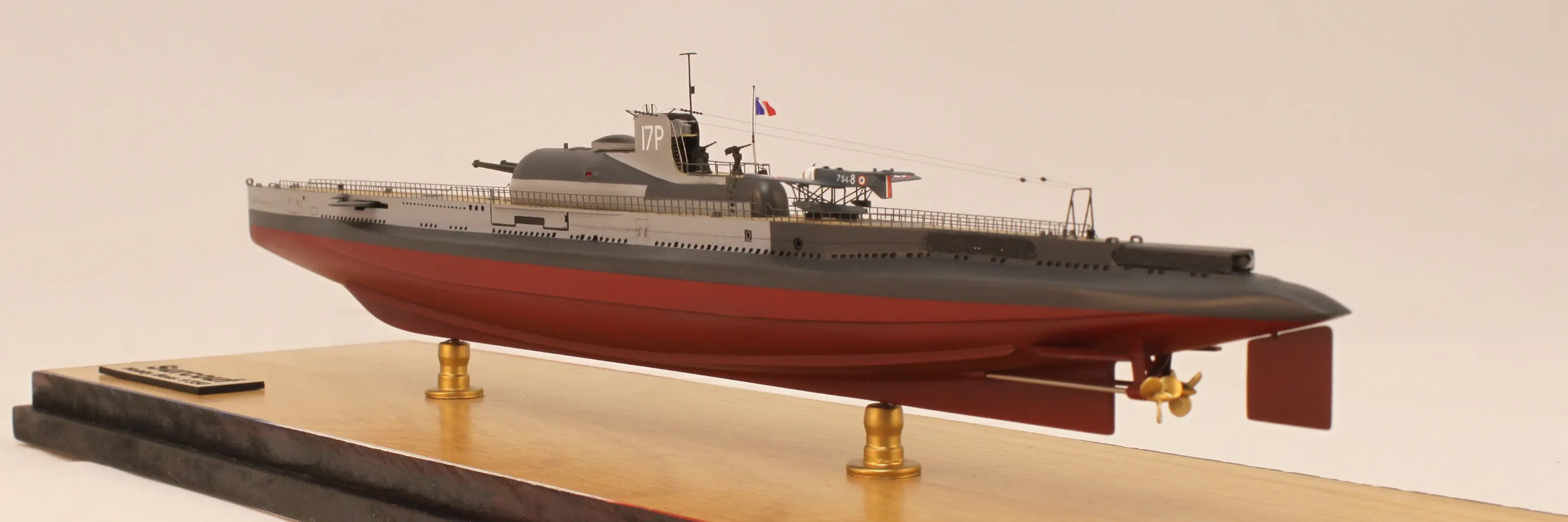 Модель корабля Подводная лодка "Сюркуф" - Верфь на Столе