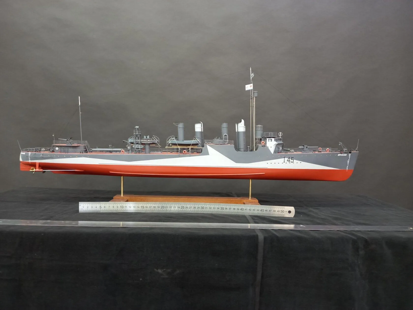 Модель корабля Деятельный - Верфь на Столе