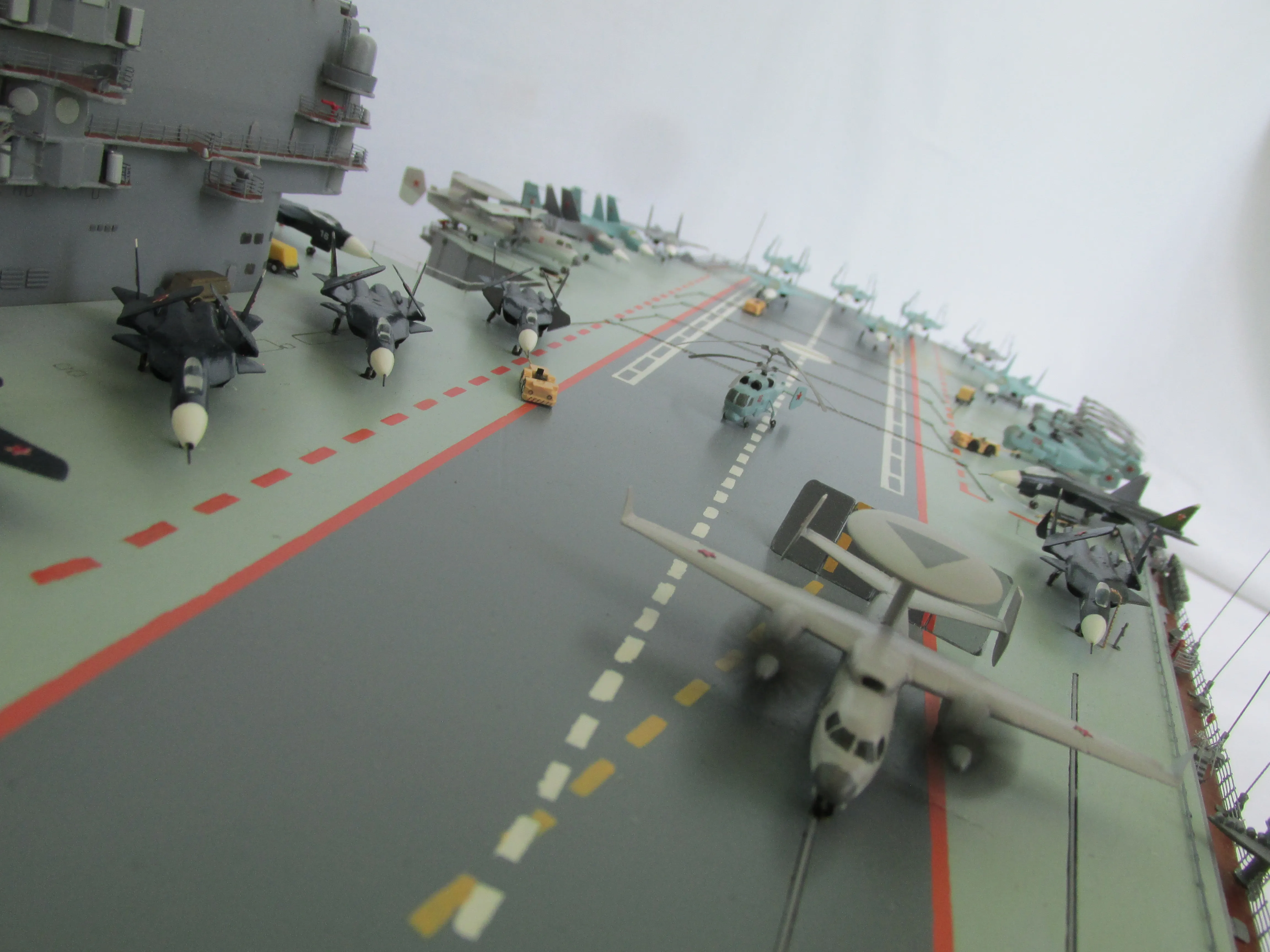 Модель корабля Авианесущий крейсер "Ульяновск" - Верфь на Столе