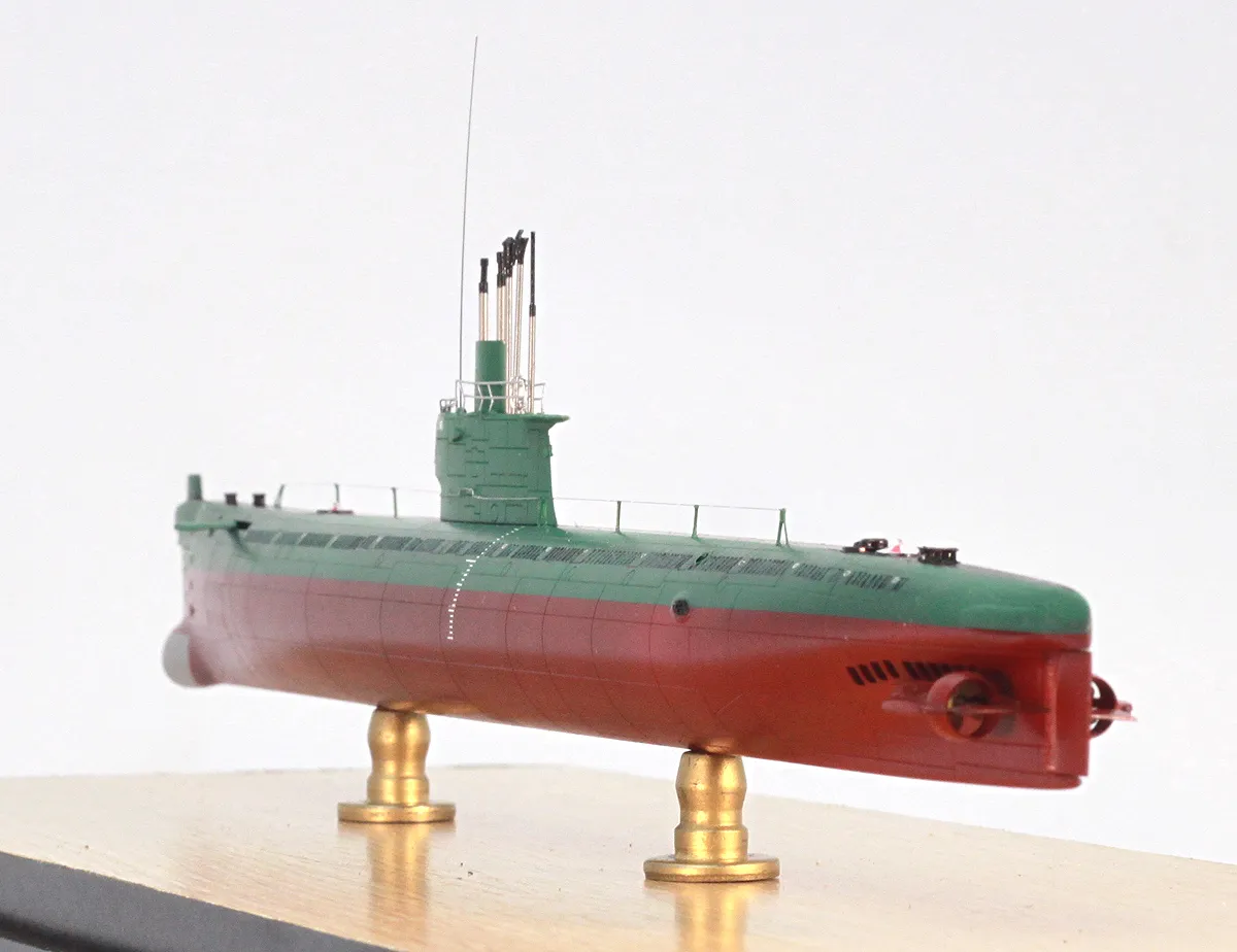 Модель корабля Подволная лодка тип 033 ВМС КНДР - Верфь на Столе