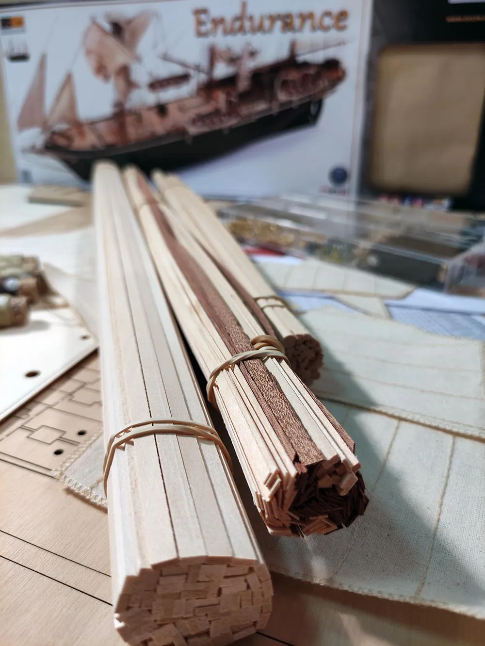 Сборная модель корабля Баркентина Endurance + (Полный набор инструментов, клея и краски)