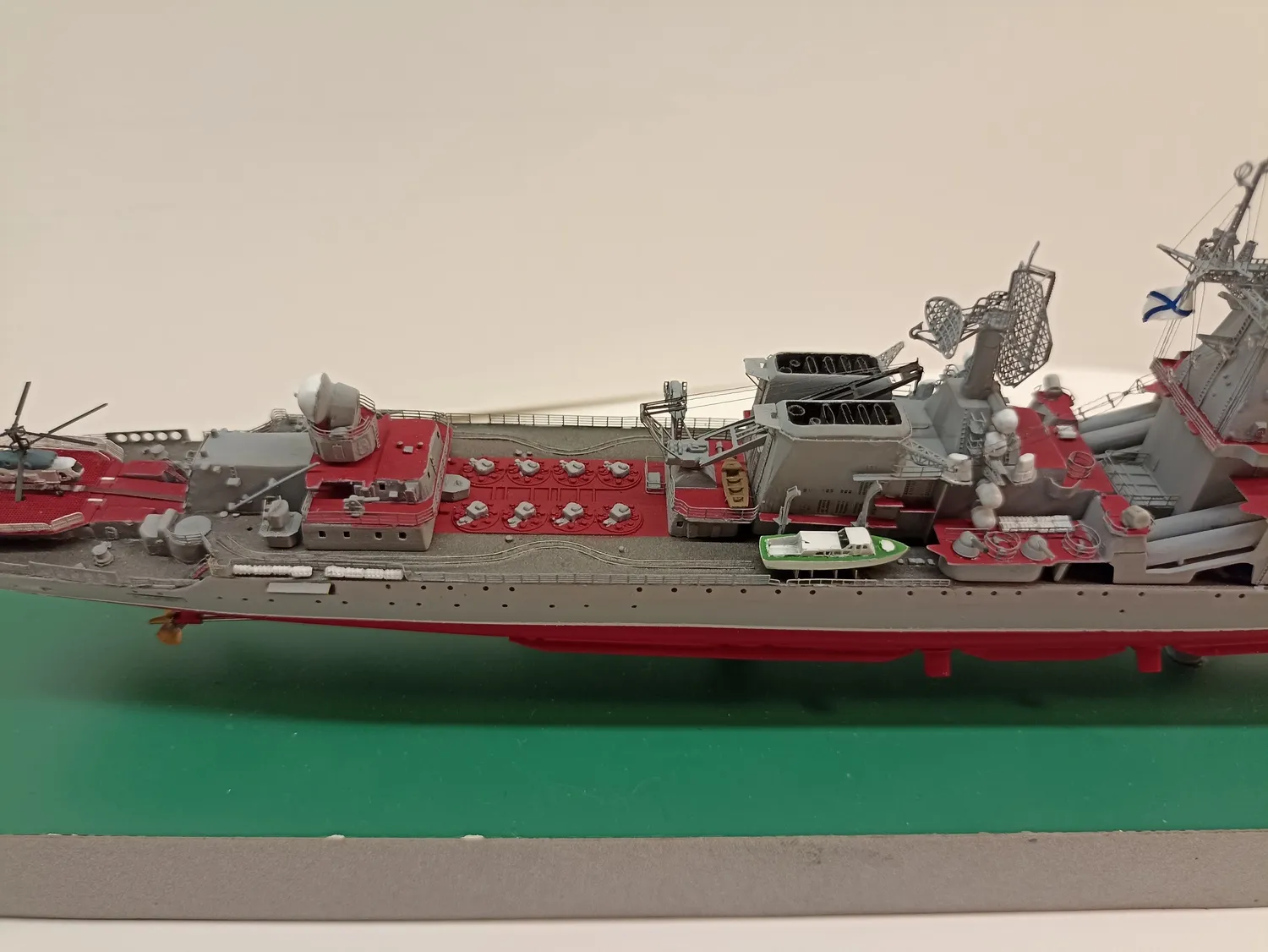 Модель корабля  ГРКР  " Варяг" - Верфь на Столе