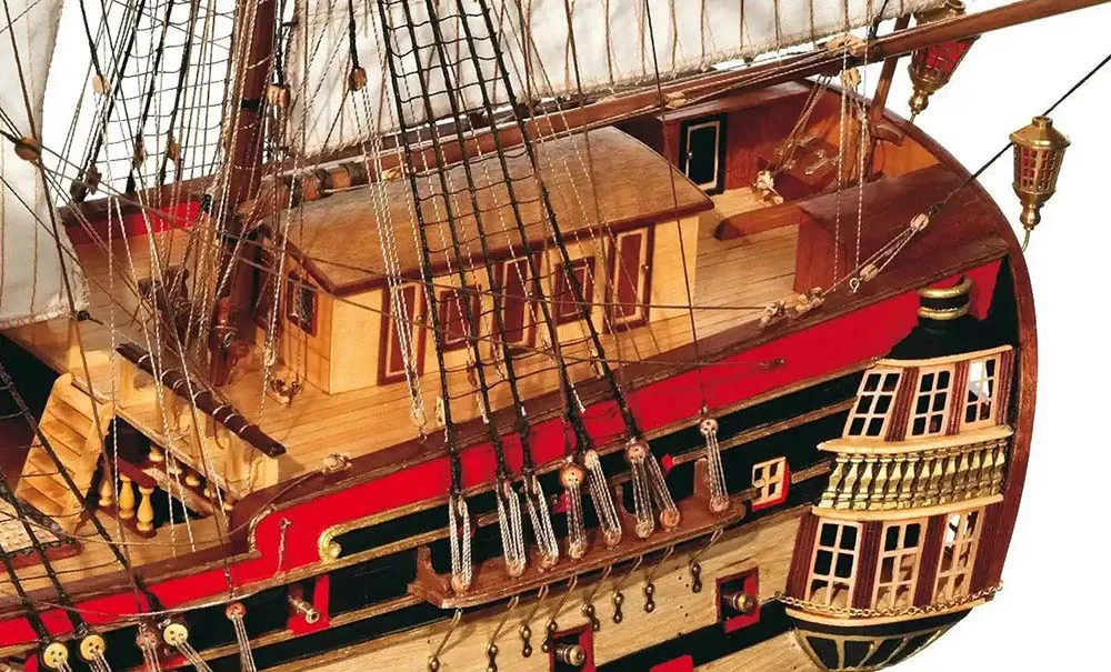 Линкор Montanes + (Стартовый набор инструментов)