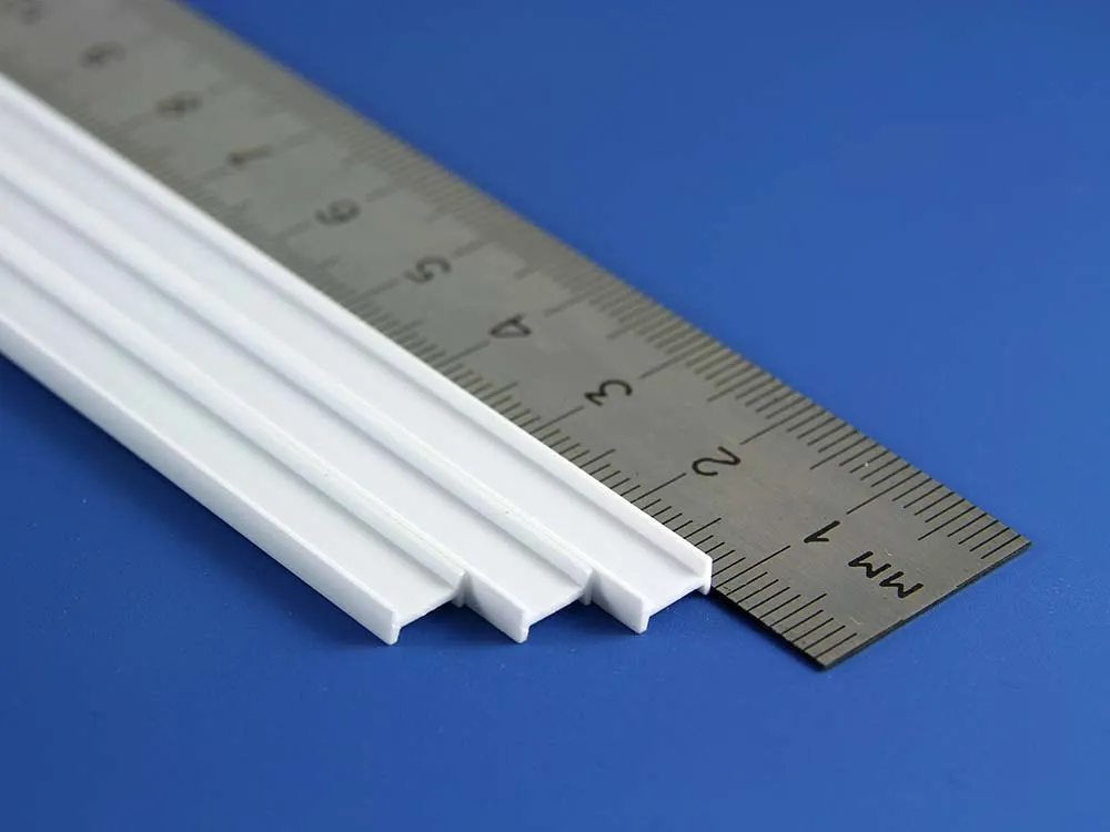 Двутавр пластиковый 6,3х2,9 мм, 3 шт/уп.