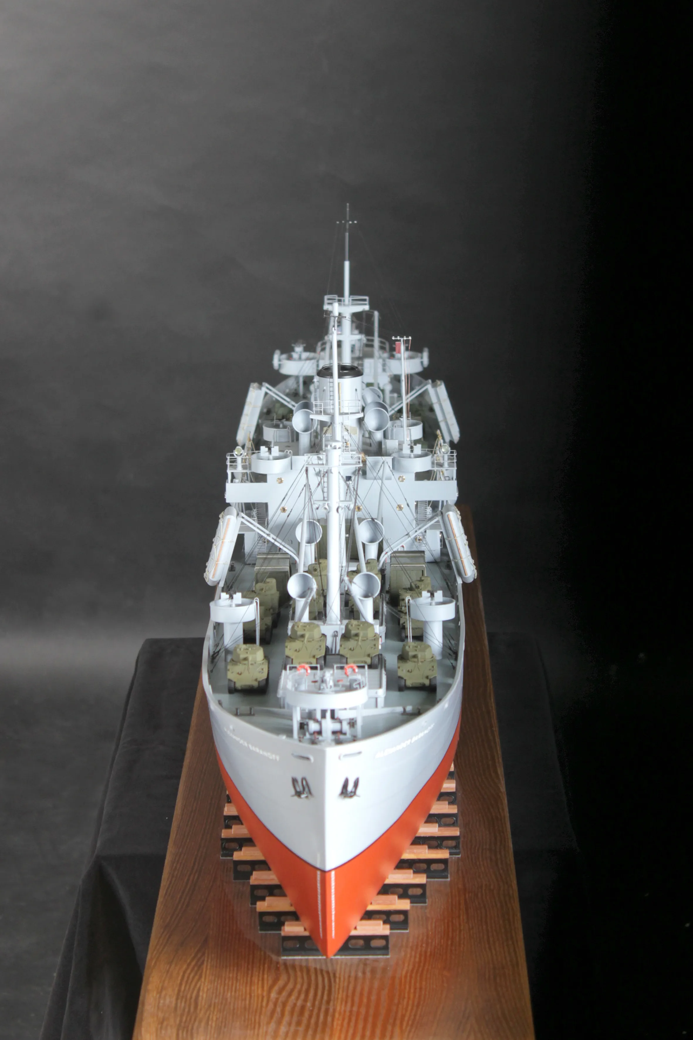 Модель корабля    Транспорт типа "Либерти"  - "Александр Баранов" 1943 г. - Верфь на Столе