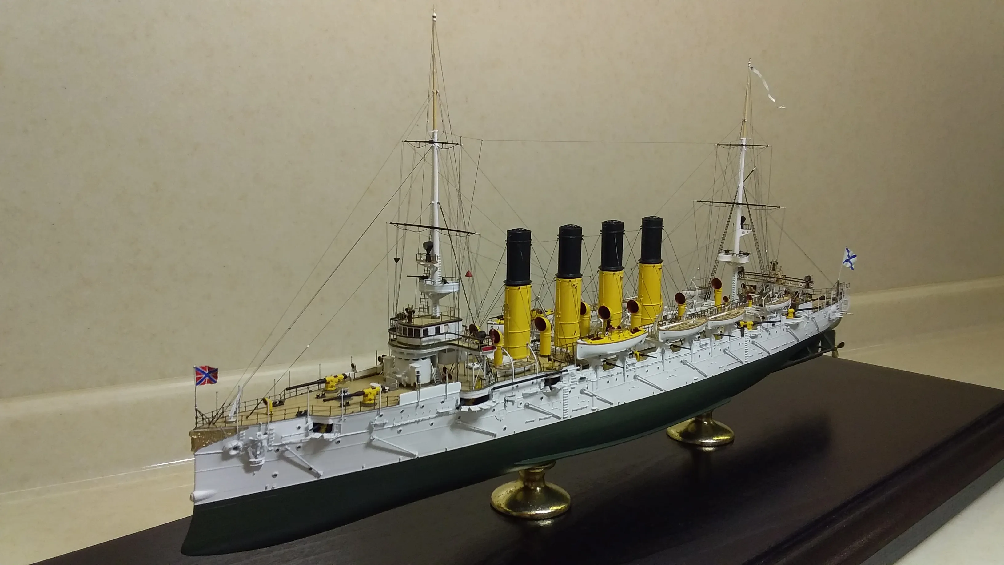 Модель корабля Бронепалубный крейсер 1 ранга «Варяг» - Верфь на Столе