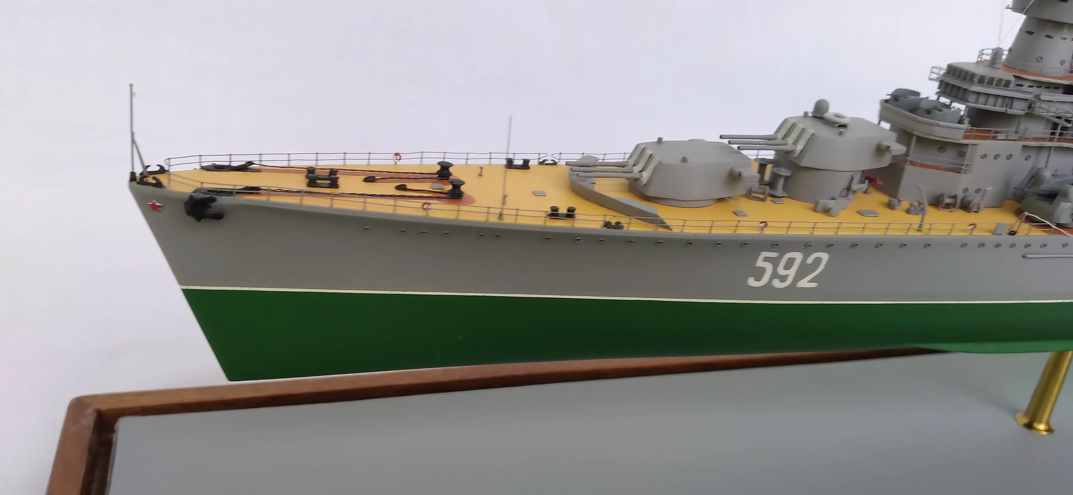 Модель корабля Артиллерийский крейсер "Адмирал Нахимов" - Верфь на Столе