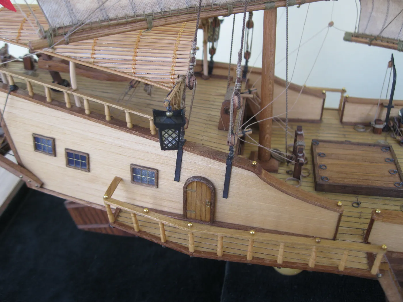 Модель корабля Джонка „RED DRAGON“  - Верфь на Столе