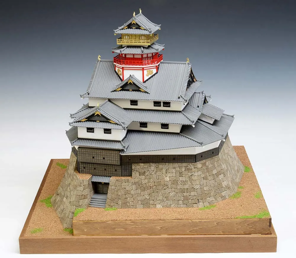 Замок Azuchi (улучшенная версия) Замок Azuchi (улучшенная версия)